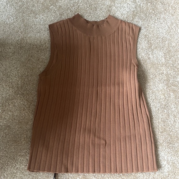 Luxurious set = skirt + top - Picture 3 of 6